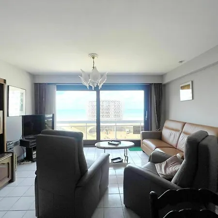 Near Epernay Square Apartment
