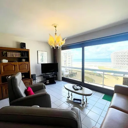 In Epernay Square With Sea View ミデルケルケ