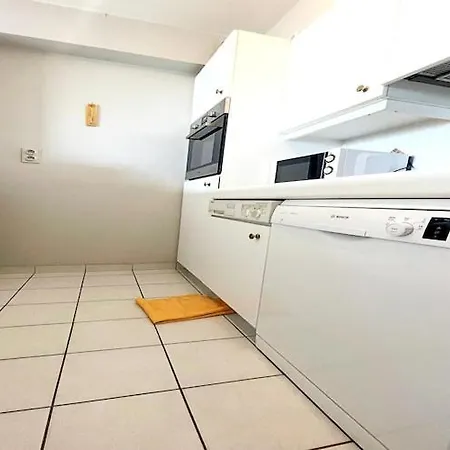 アパート In Epernay Square With Sea View *