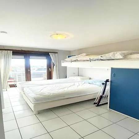Near Epernay Square Apartment *