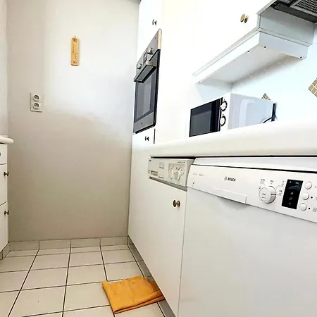 In Epernay Square With Sea View Apartment *