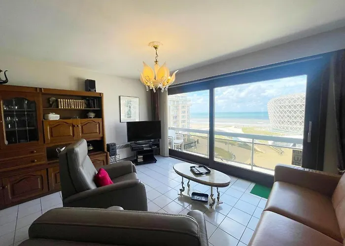 In Epernay Square With Sea View *