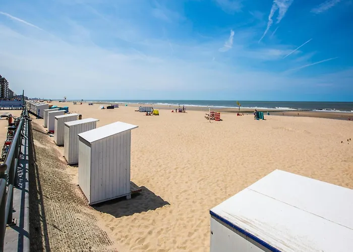 In Epernay Square With Sea View Apartment *