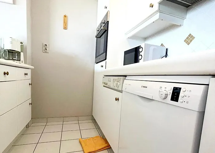 In Epernay Square With Sea View Apartment *