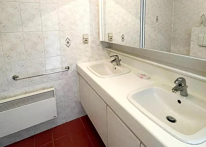 In Epernay Square With Sea View Apartment *